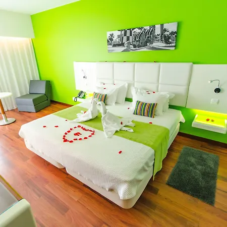 Aquashow Park Ξενοδοχείο 4*