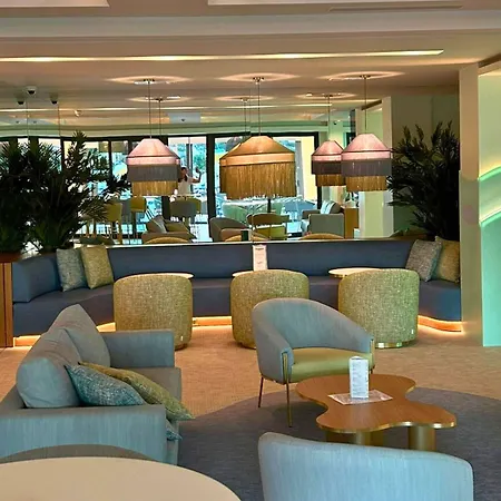 Hotel Aquashow Park