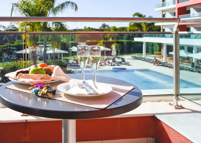 Hotel Aquashow Park 4*