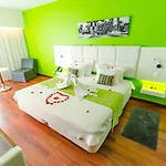 Aquashow Park מלון 4*