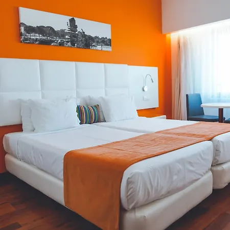 Hotel Aquashow Park 4*