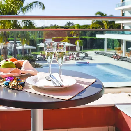 Hotel Aquashow Park 4*