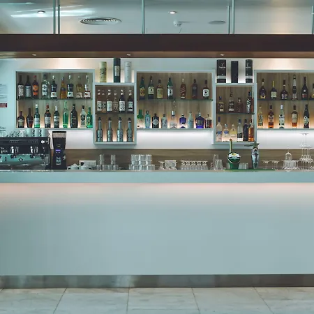 Aquashow Park Hotel 4*